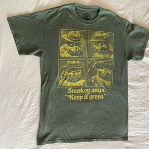 Men’s Green Smokey Bear Graphic T-Shirt
